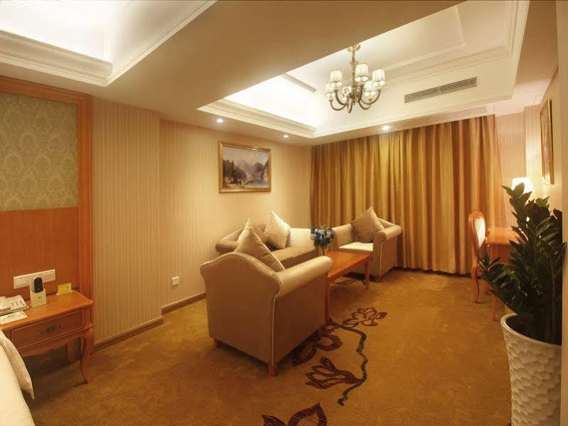 Hanting Express Sanya The First Market Branch Hotel Экстерьер фото